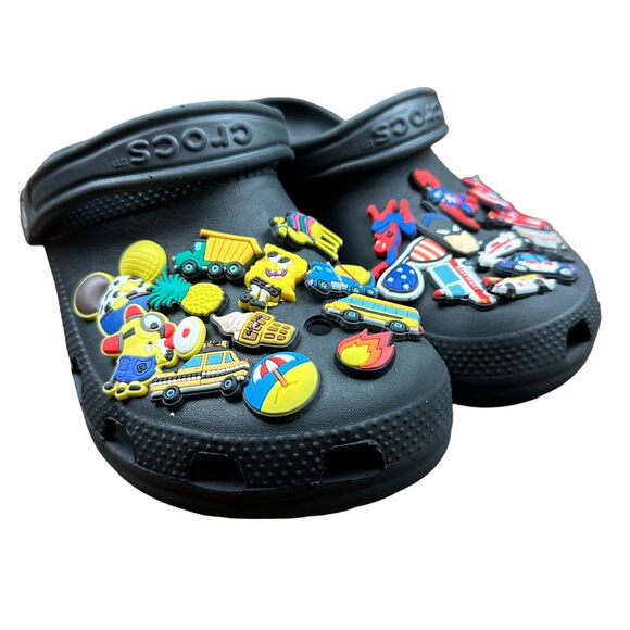 CROCS Black Clogs with Disney Pixar Marvel Batman Jibblets - Size M 6 / W 8 - Picture 3 of 12